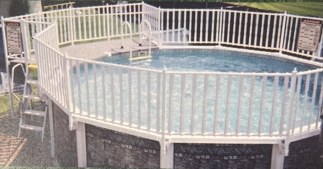 Round Pool with a deck and fence combo